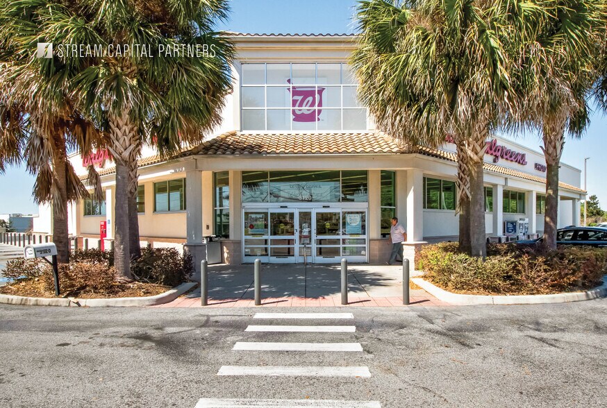 3120 Kathleen Rd, Lakeland, FL 33810