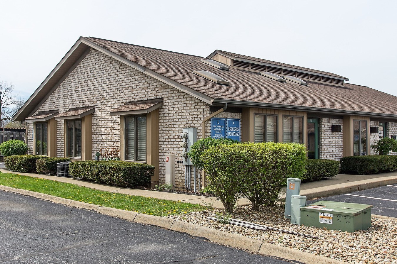 725 Boardman Canfield Rd, Youngstown, OH 44512