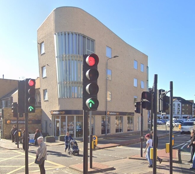 43 Richmond Rd, Kingston Upon Thames for lease - Building Photo - Image 1 of 2