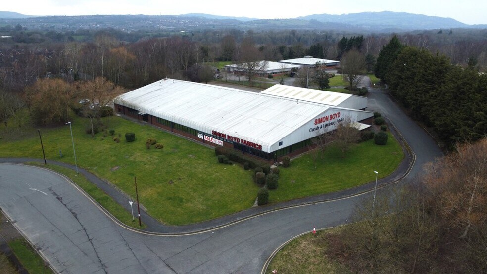 Chester Rd, Wrexham for lease - Building Photo - Image 1 of 5