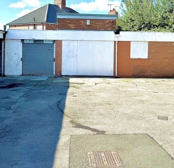 17 Pecks Hl, Mansfield for lease - Building Photo - Image 3 of 3