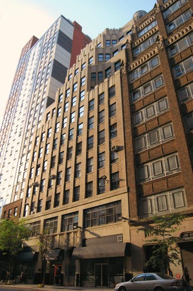 333 W 39th St, New York, NY for lease - Building Photo - Image 1 of 5