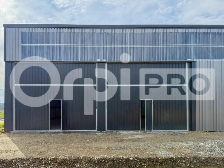 Industrial in Saubrigues for lease - Building Photo - Image 2 of 4