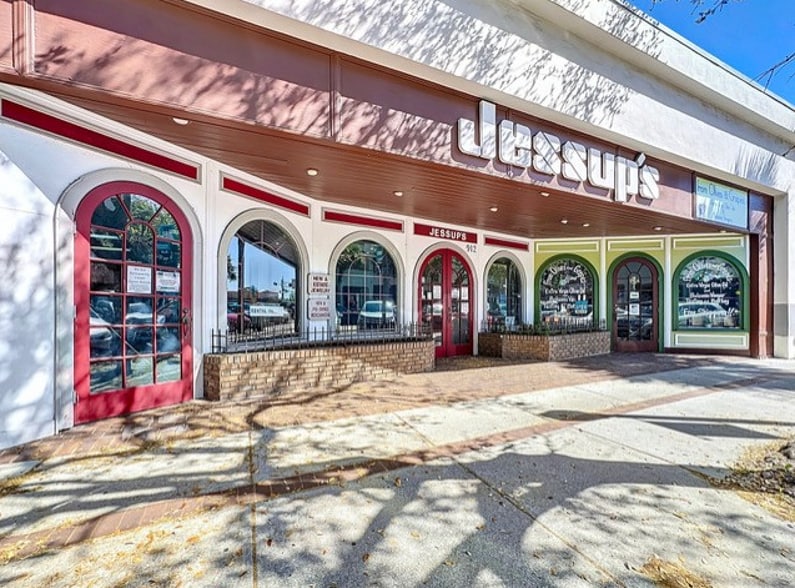 912 E New Haven Ave, Melbourne, FL for sale - Building Photo - Image 1 of 13