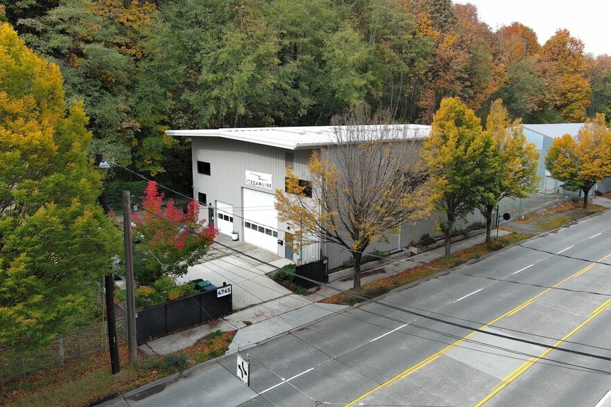 4745 W Marginal Way SW, Seattle, WA for sale - Building Photo - Image 3 of 10