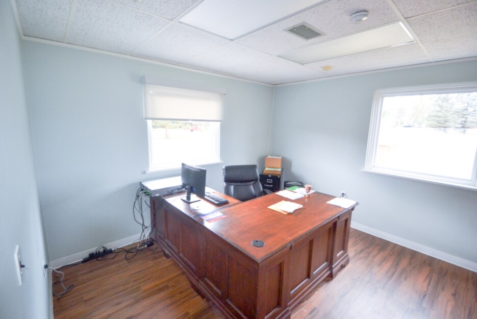 3385 Waldon Rd, Lake Orion, MI 48360 Office for Sale