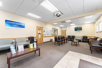 1206 W Sherman Ave, Vineland, NJ for sale Interior Photo- Image 2 of 49