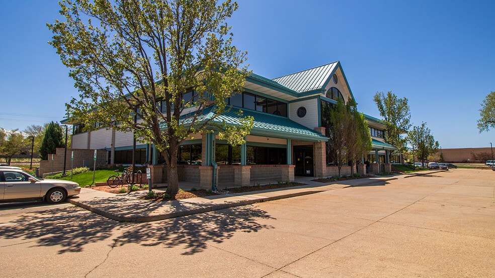 2101 Ken Pratt Blvd, Longmont, CO for lease - Building Photo - Image 1 of 13