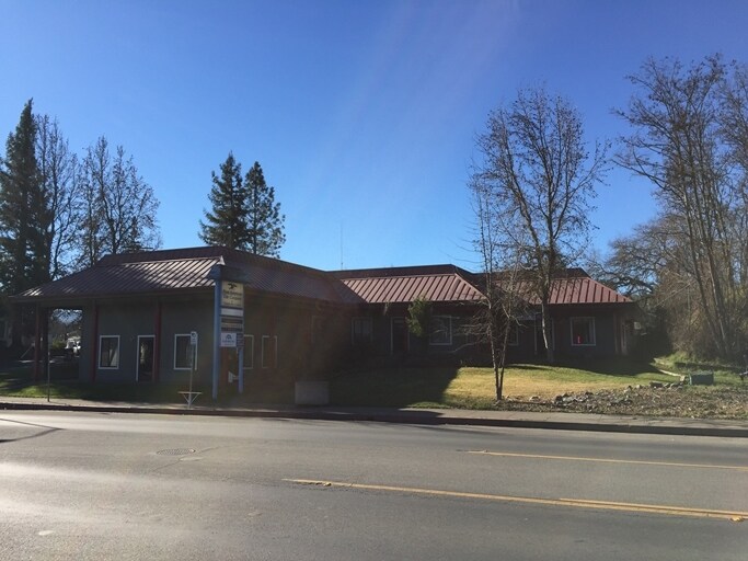 16 W Valley St, Willits, CA for lease Primary Photo- Image 1 of 24