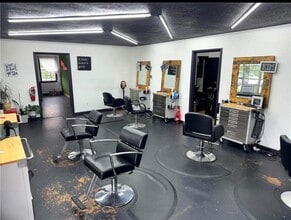 1208 S Walton Blvd, Bentonville, AR for lease Interior Photo- Image 2 of 8