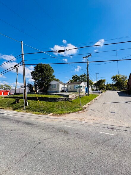 6119 Charlotte Ave, Nashville, TN for sale - Building Photo - Image 1 of 15