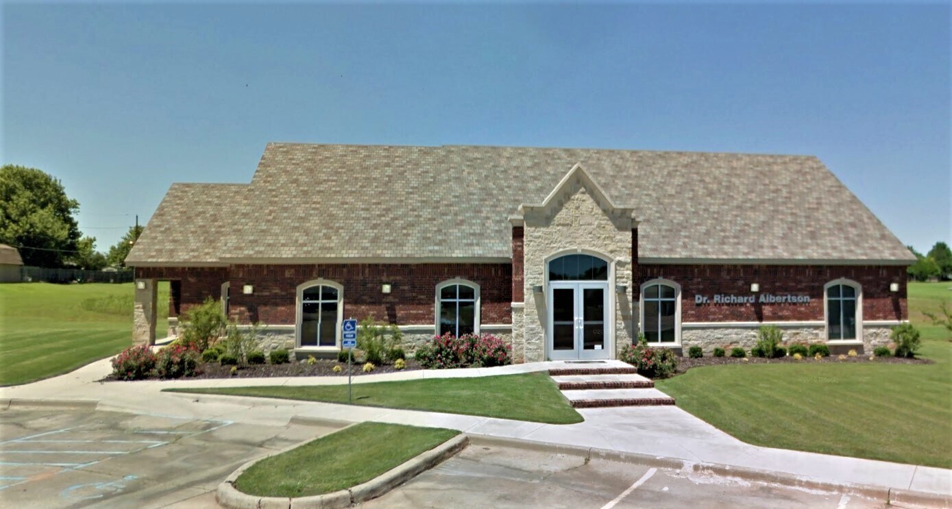 1607 Brookwood Ave Duncan Ok 73533 Office For Sale Loopnet Com