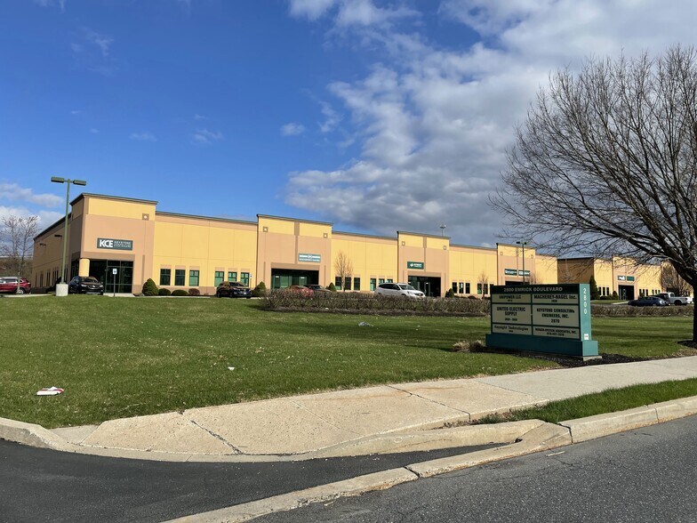 28102870 Emrick Blvd, Bethlehem, PA 18020