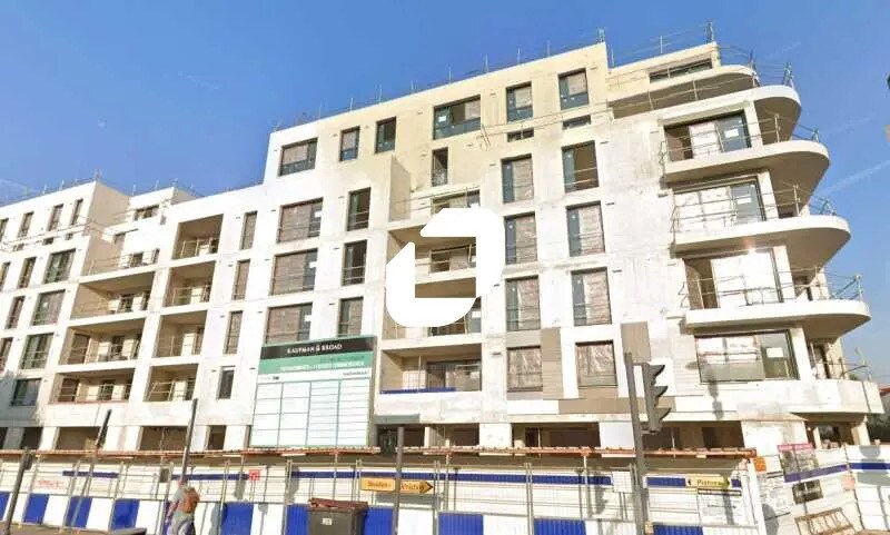 Office in Villejuif for lease Building Photo- Image 1 of 5