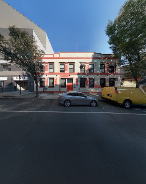 500 Courtlandt Ave, Bronx, NY for lease - Building Photo - Image 2 of 10