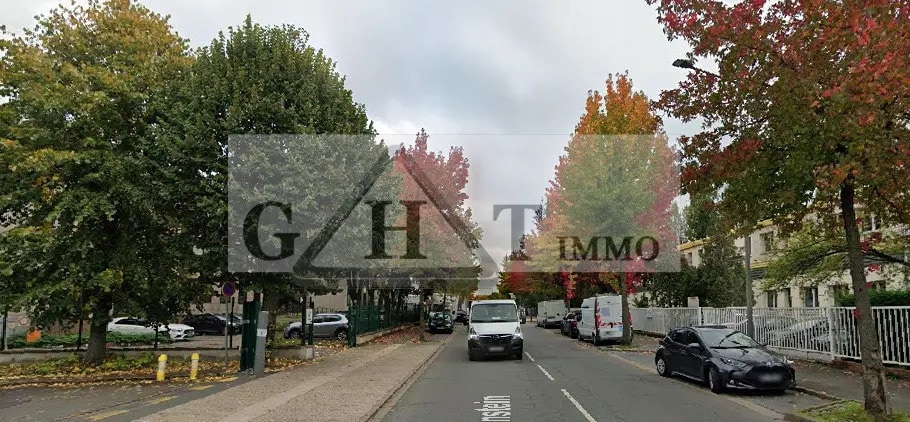 Industrial in Le Blanc-Mesnil for sale - Building Photo - Image 3 of 3