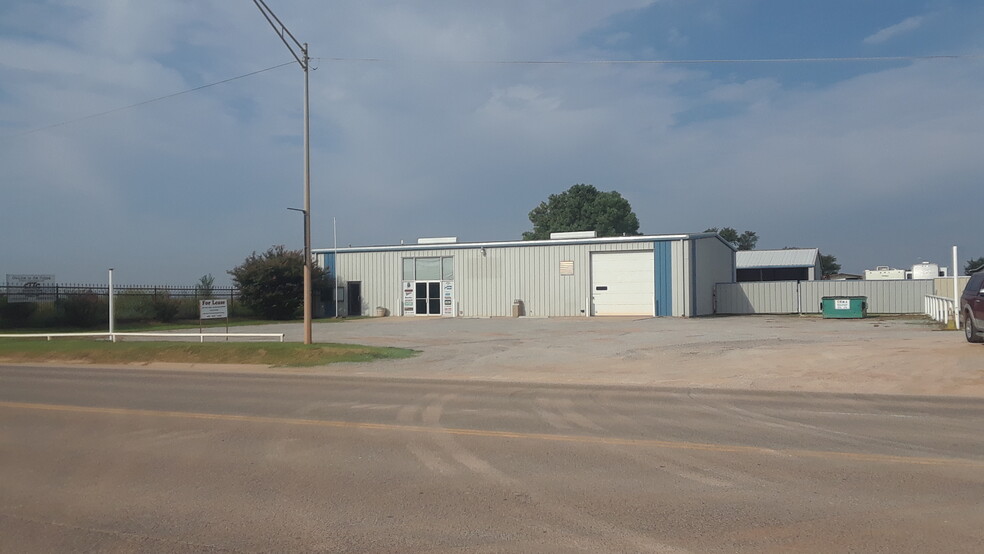 411 S Main, Okarche, OK for sale - Building Photo - Image 1 of 1