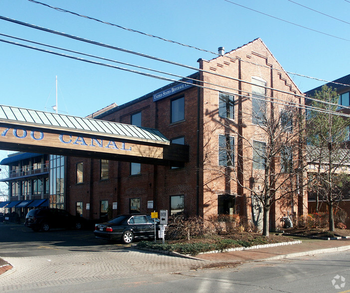 740 Canal St, Stamford, CT for lease - Building Photo - Image 3 of 3