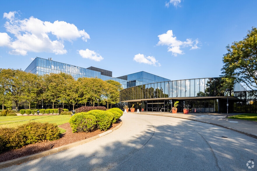 4350 Northern Pike, Monroeville, PA for lease - Building Photo - Image 1 of 16