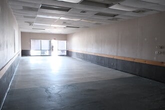 2521-2525 N Grand Ave, Santa Ana, CA for lease Interior Photo- Image 2 of 4