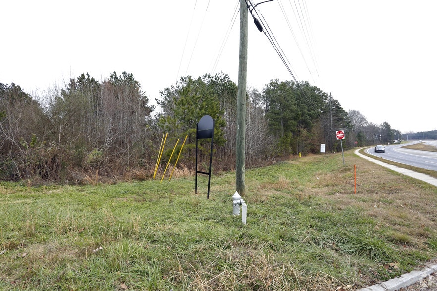 5399 Hwy 92, Acworth, GA for sale - Primary Photo - Image 1 of 8