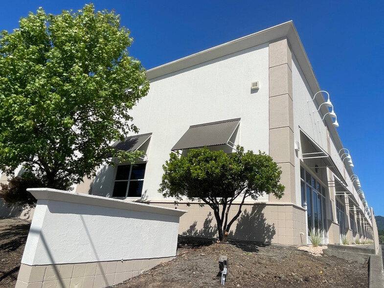 110 Sandholm Ln, Cloverdale, CA for lease - Building Photo - Image 2 of 10