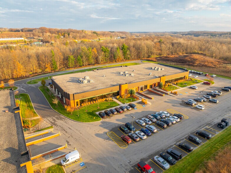 7620 Omnitech Pl, Victor, NY for lease - Building Photo - Image 2 of 14