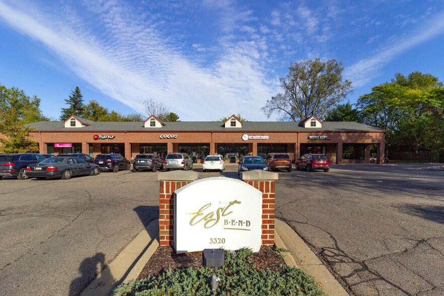 3320 E Lake Lansing Rd, East Lansing, MI for lease - Building Photo - Image 2 of 7