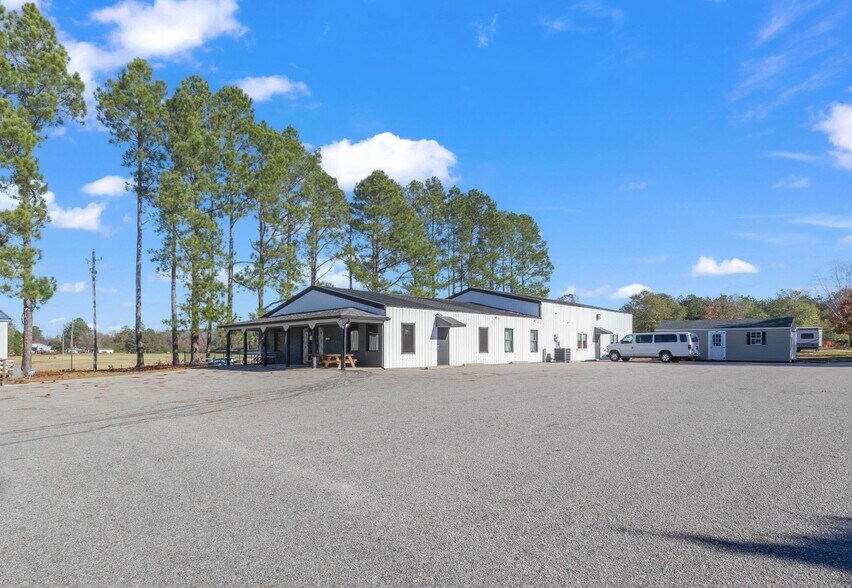 284 Reedy Creek Rd, Four Oaks, NC 27524