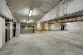 23 Rue Pierre Curie, Courbevoie for lease Interior Photo- Image 1 of 3