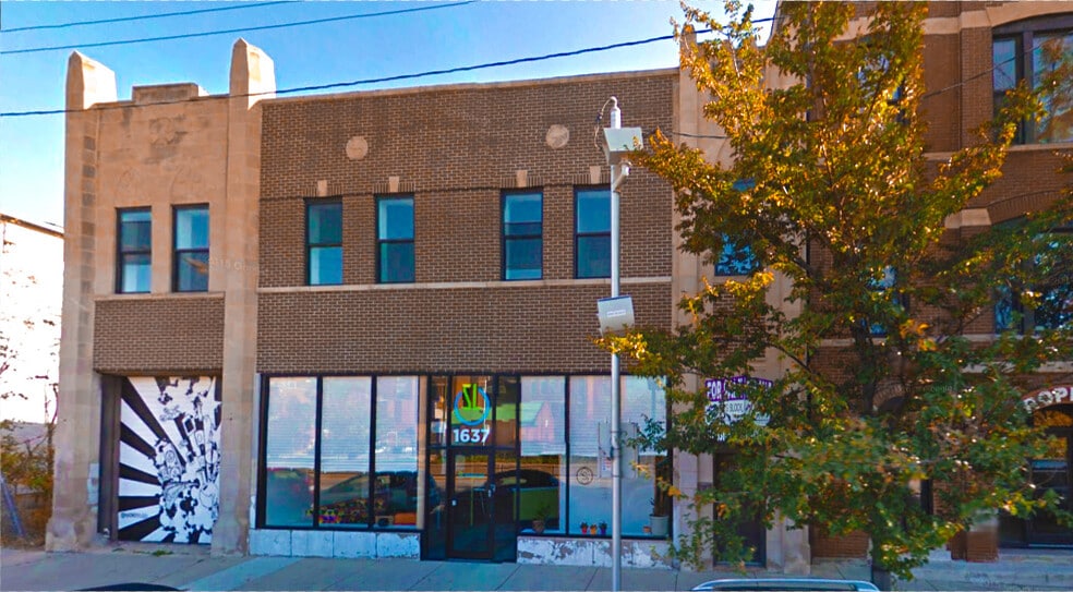 1635 N Ashland Ave, Chicago, IL for lease - Building Photo - Image 1 of 4