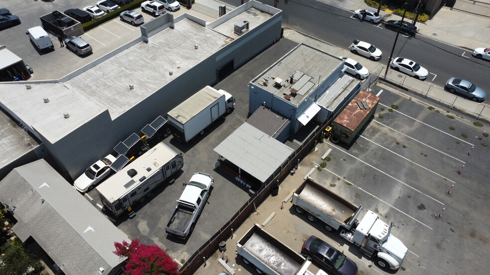 10043 Artesia Pl, Bellflower, CA for lease - Primary Photo - Image 1 of 13