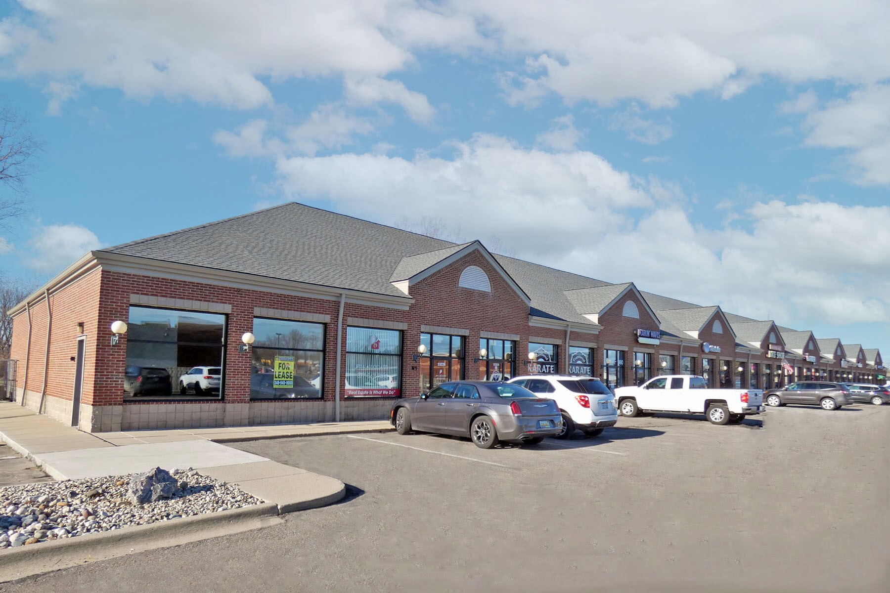 35189-35230 23 Mile Rd, New Baltimore, MI for sale Primary Photo- Image 1 of 1