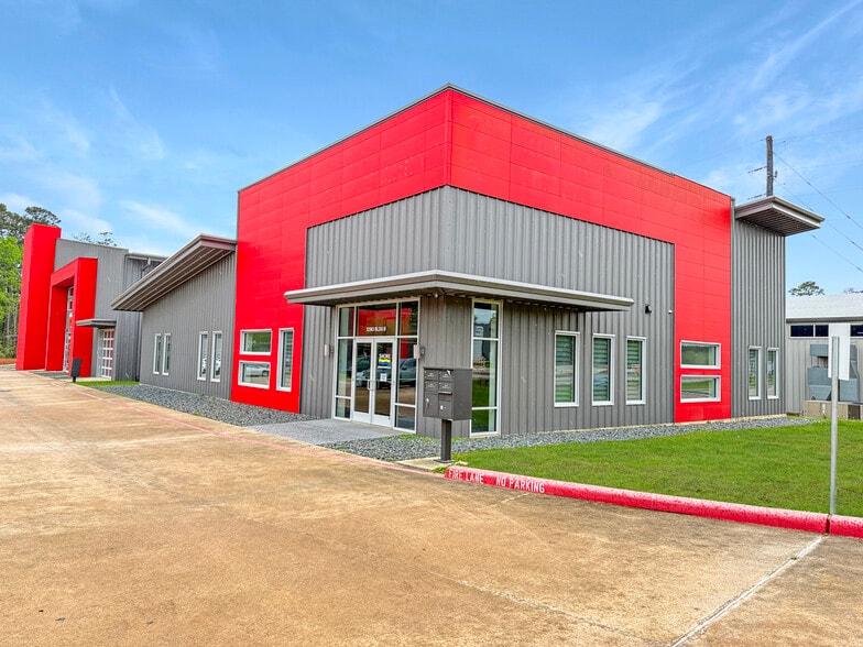 32503 Tamina Rd, Magnolia, TX for lease - Building Photo - Image 1 of 15
