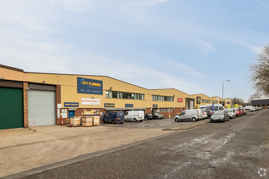 Waltham Park Way, London for lease - Building Photo - Image 2 of 3