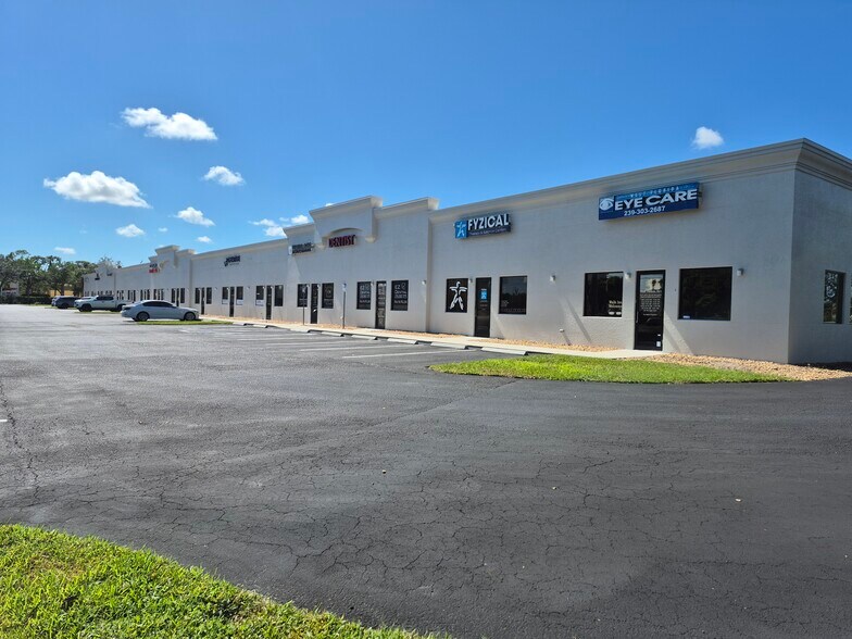 18070 S Tamiami Trl, Fort Myers, FL for lease - Building Photo - Image 1 of 8