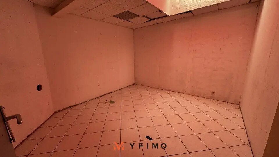Office in Osny for sale - Interior Photo - Image 3 of 6