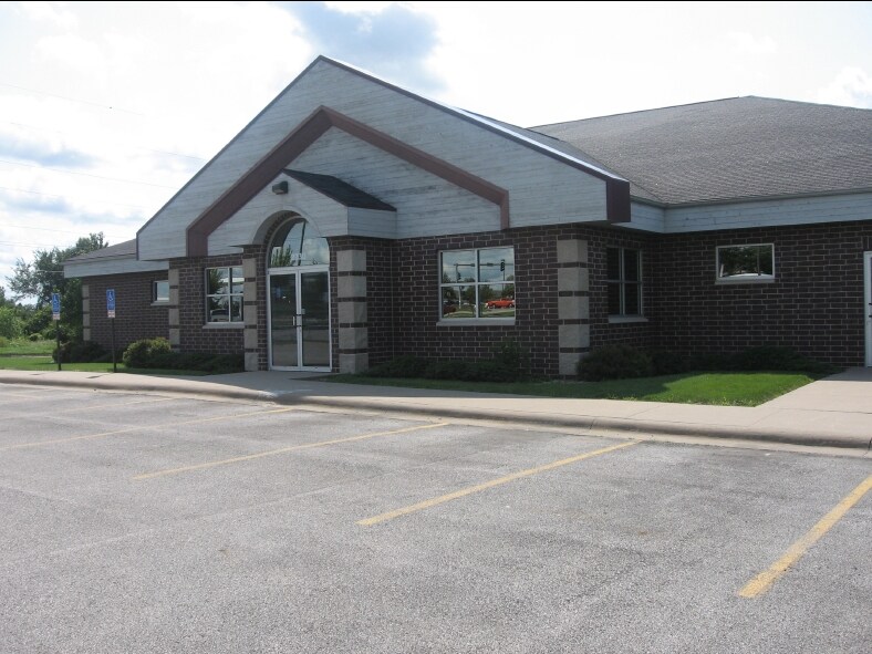 2230 Wiley Blvd SW, Cedar Rapids, IA for sale Primary Photo- Image 1 of 1