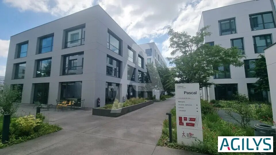 Office in Massy for lease - Building Photo - Image 1 of 10