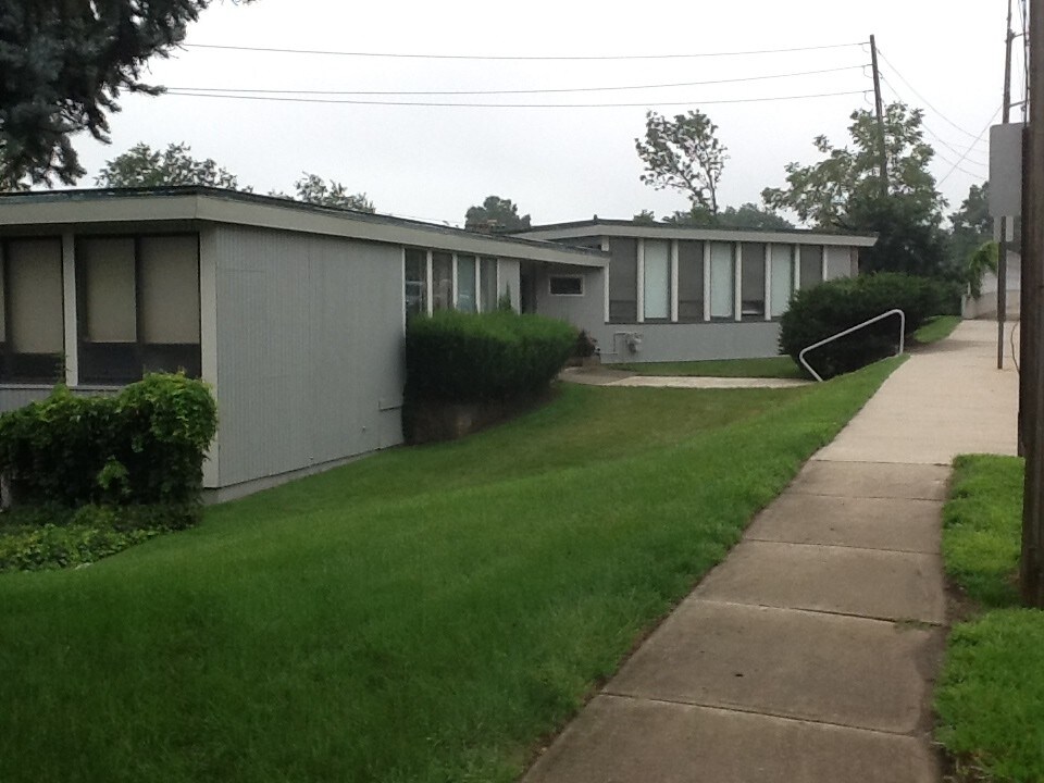 151 Grove St, Clifton, NJ 07013