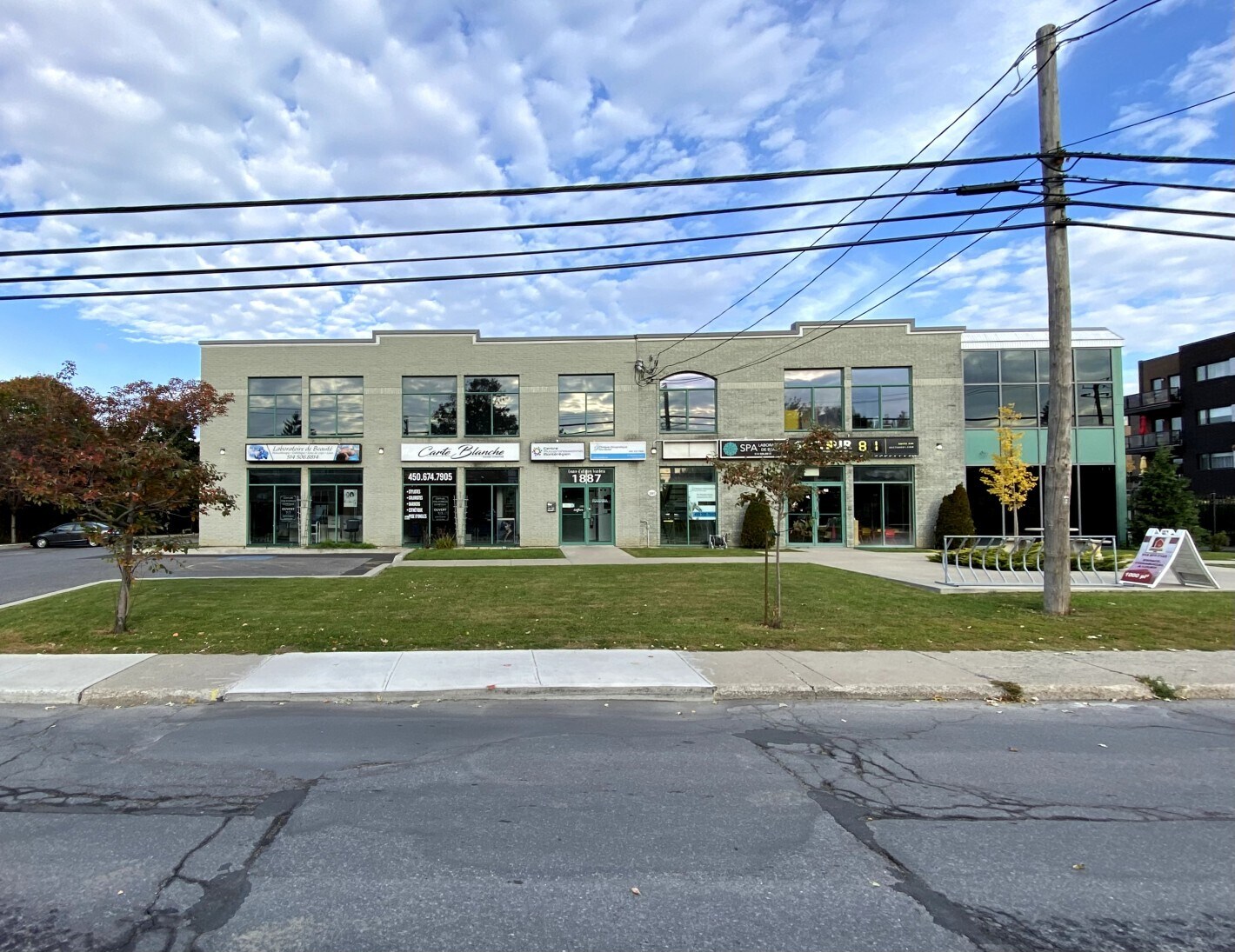 1887 Ch Du Tremblay, Longueuil, QC J4N 1A4 Office for Lease