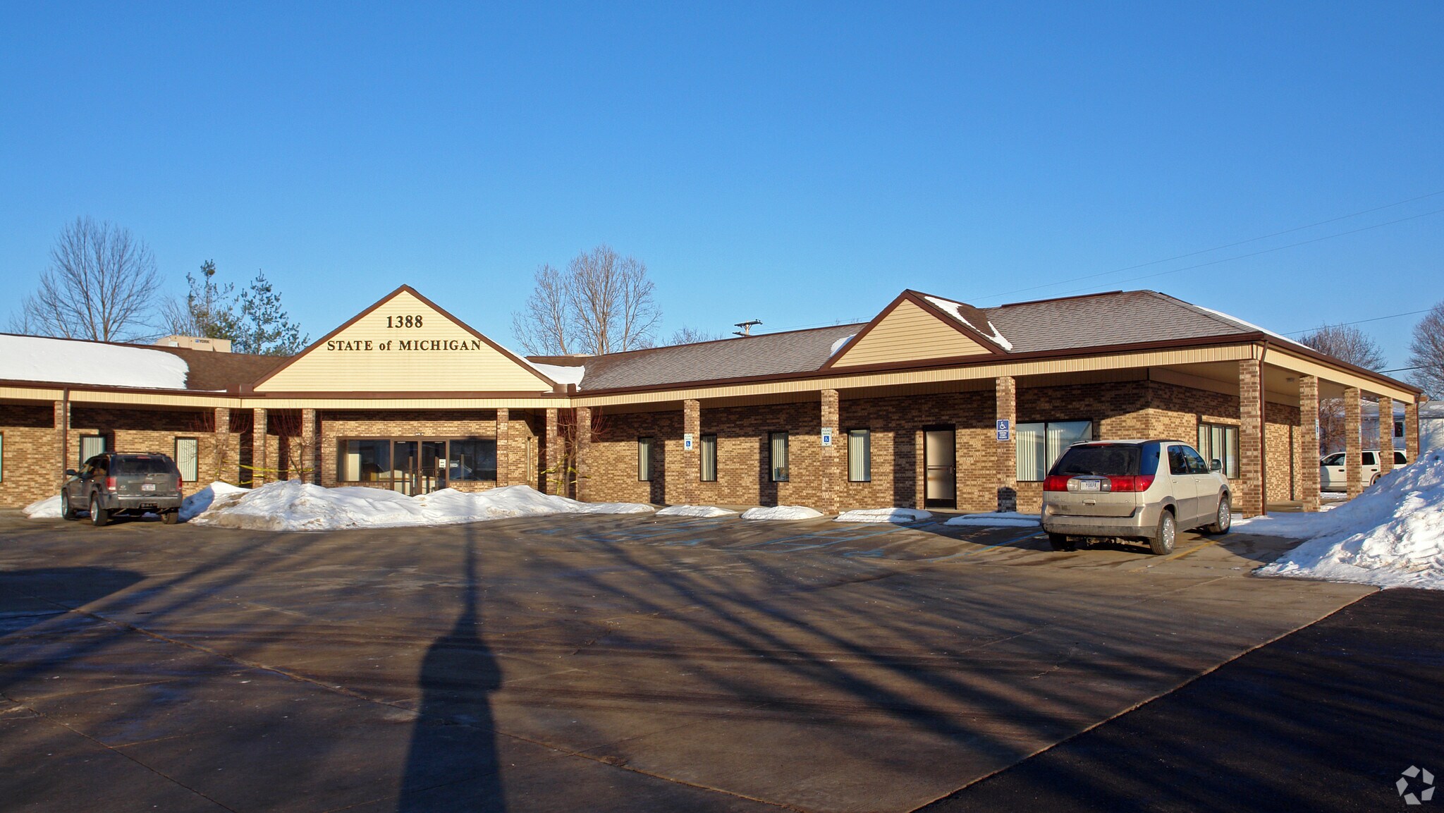 1388 W Bristol Rd, Flint, MI 48507 BristolWest