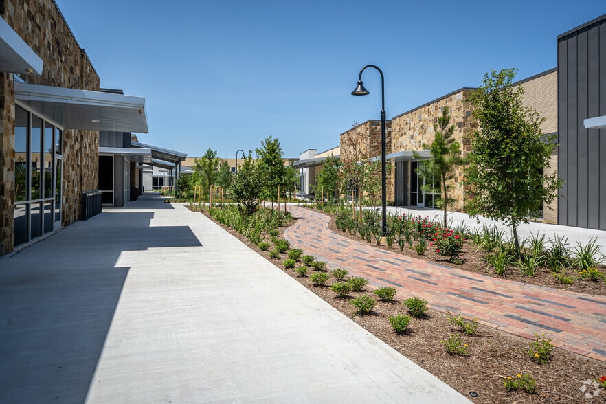 Cross Creek Ranch Blvd, Fulshear, TX for lease - Building Photo - Image 2 of 8