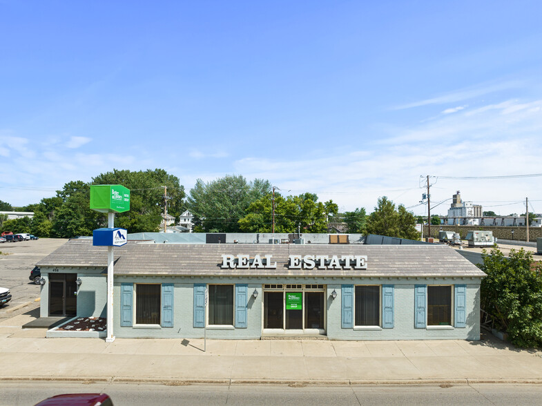 408 N Broadway, Minot, ND for lease - Building Photo - Image 3 of 10