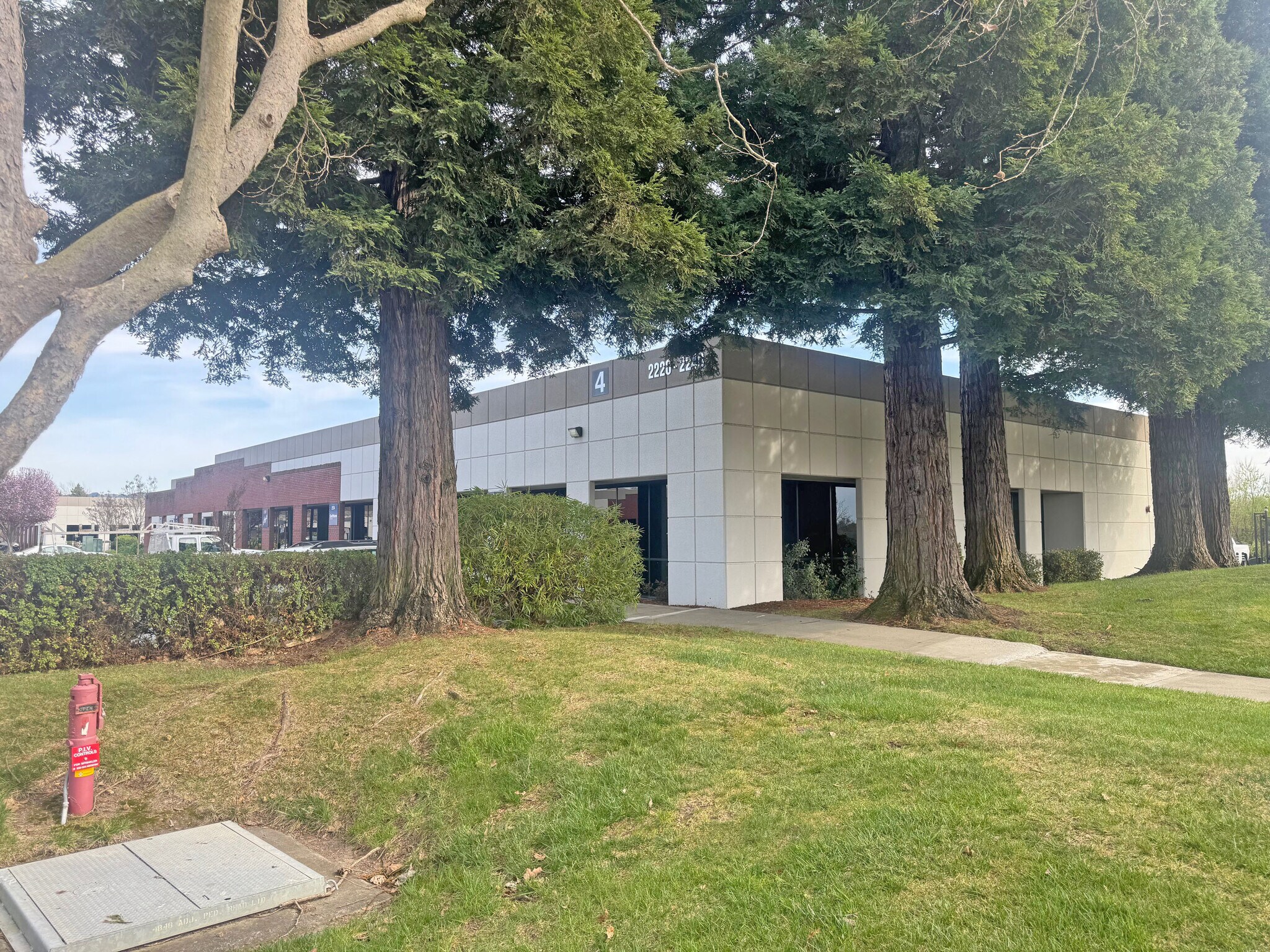 2220-2240 Northpoint Pky, Santa Rosa, CA for lease Building Photo- Image 1 of 7