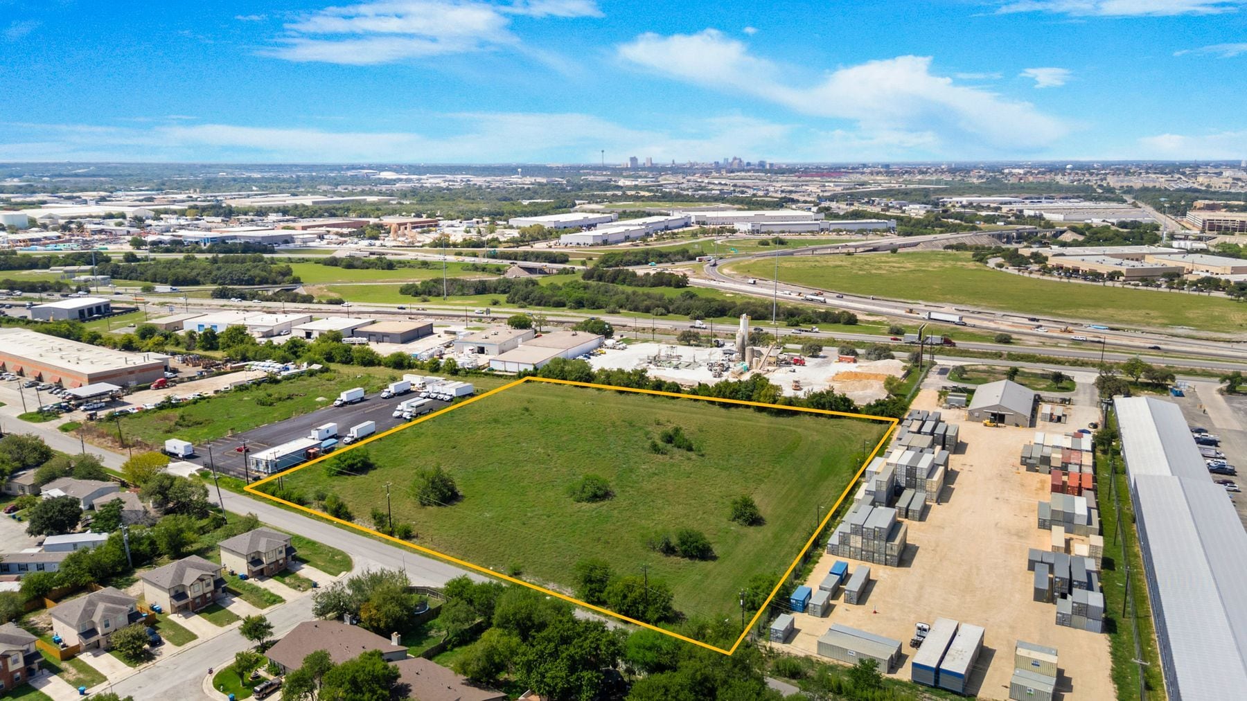 7010 NE Loop 410, San Antonio, TX for lease Primary Photo- Image 1 of 11