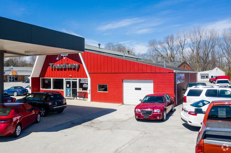 1058 Fostoria Ave, Findlay, OH for sale - Primary Photo - Image 1 of 3