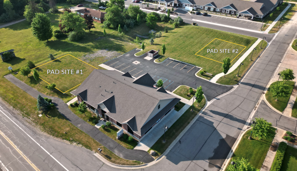 10105 Veterans Memorial Dr, Hamburg, MI for sale - Building Photo - Image 1 of 4