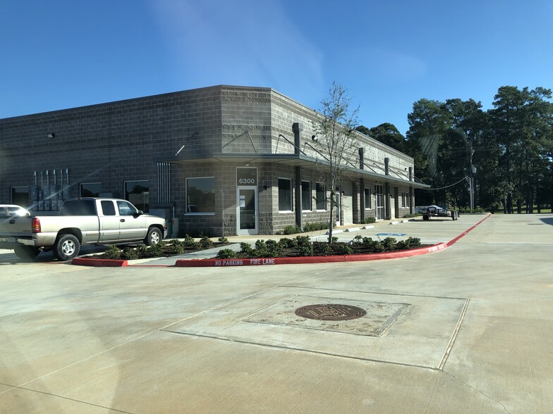 2525 N Frazier St, Conroe, TX for lease - Building Photo - Image 1 of 13