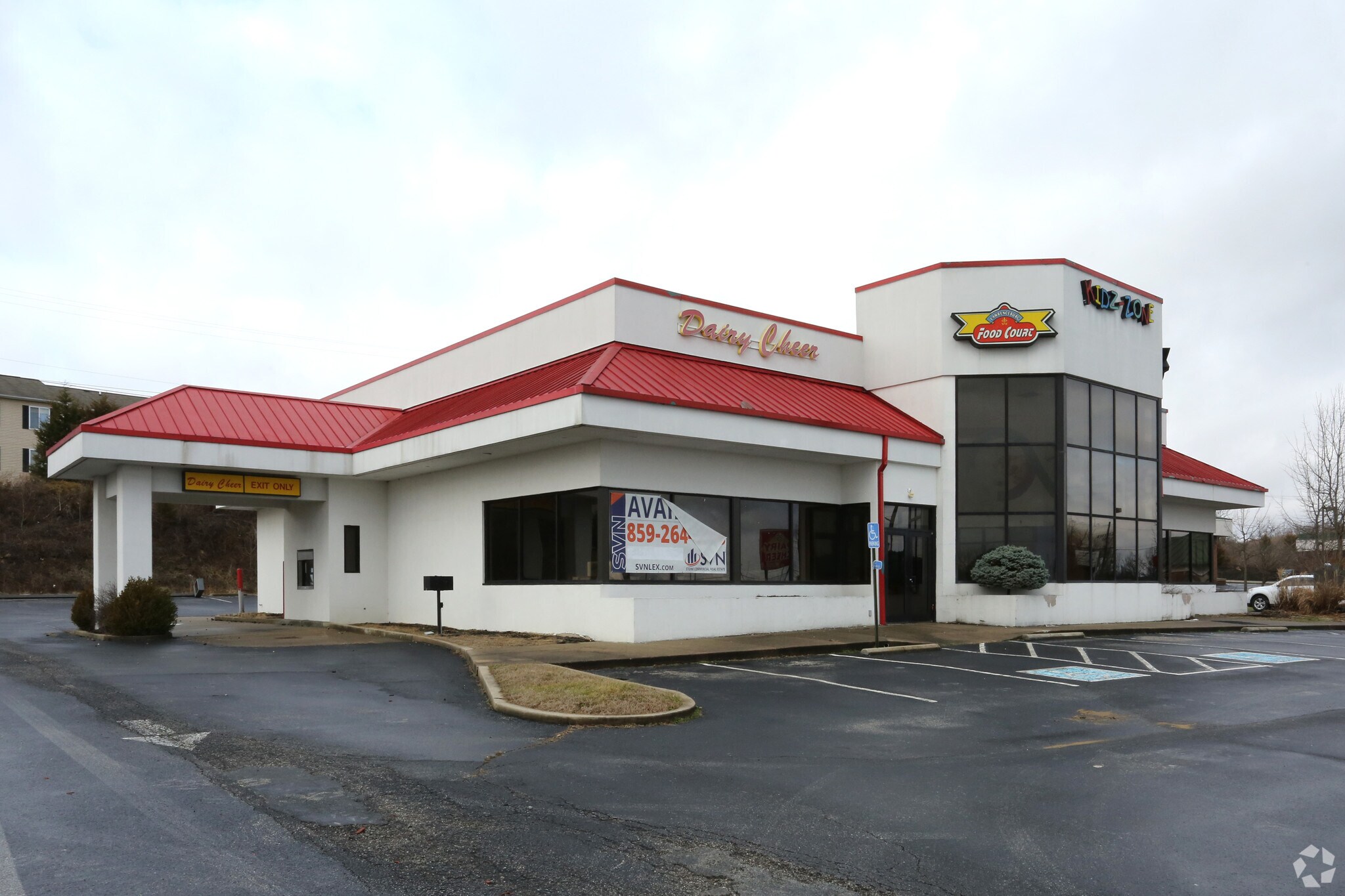 1011 Crossroad Dr, Lawrenceburg, KY for sale Primary Photo- Image 1 of 1